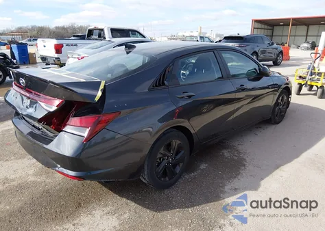 2022 Hyundai Elantra Sel z USA, uszkodzony, nr VIN 5NPLM4AG0NH070550